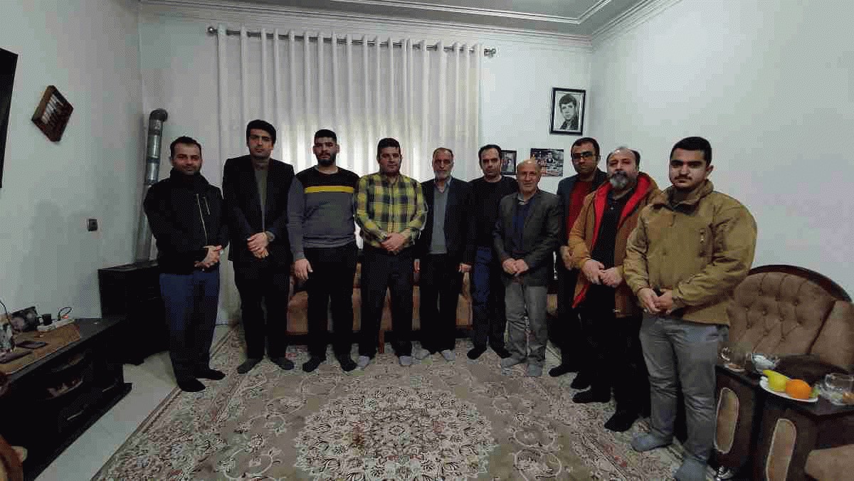 با حضور نماینده بسیج اساتید دانشگاه‌ فنی و حرفه‌ای مازندران و رئیس دانشکده فنی علامه حسن زاده آملی صورت گرفت: